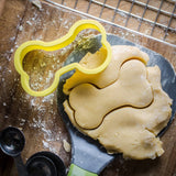 The Cookie Cutter Hub 10cm Bone Cookie Cutter for Cookies Biscuits Clay Baking Decoration