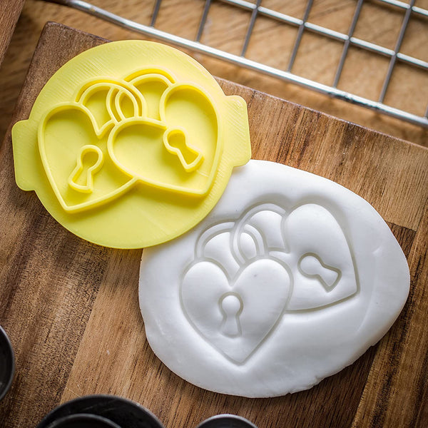 The Cookie Cutter Hub Good Luck Embosser No 82 /Stamp for Cupcakes Fondant Icing Clay Cake Baking Decoration