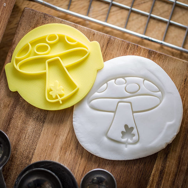 The Cookie Cutter Hub Champagne Glasses Embosser No 27 /Stamp for Cupcakes Fondant Icing Clay Cake Baking Decoration